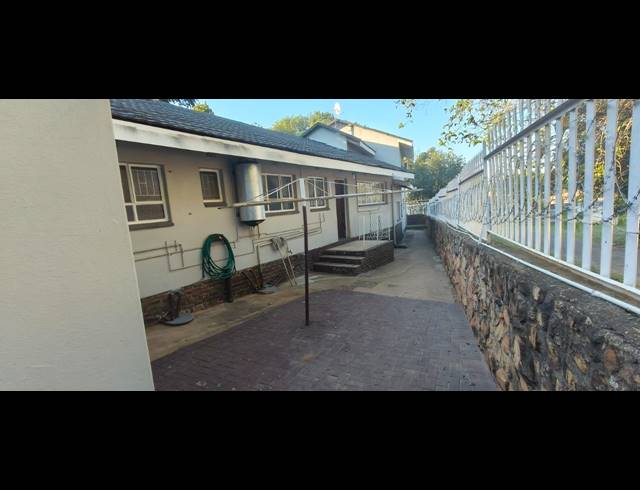 4 BEDROOM HOUSE FOR SALE IN PROTEA PARK